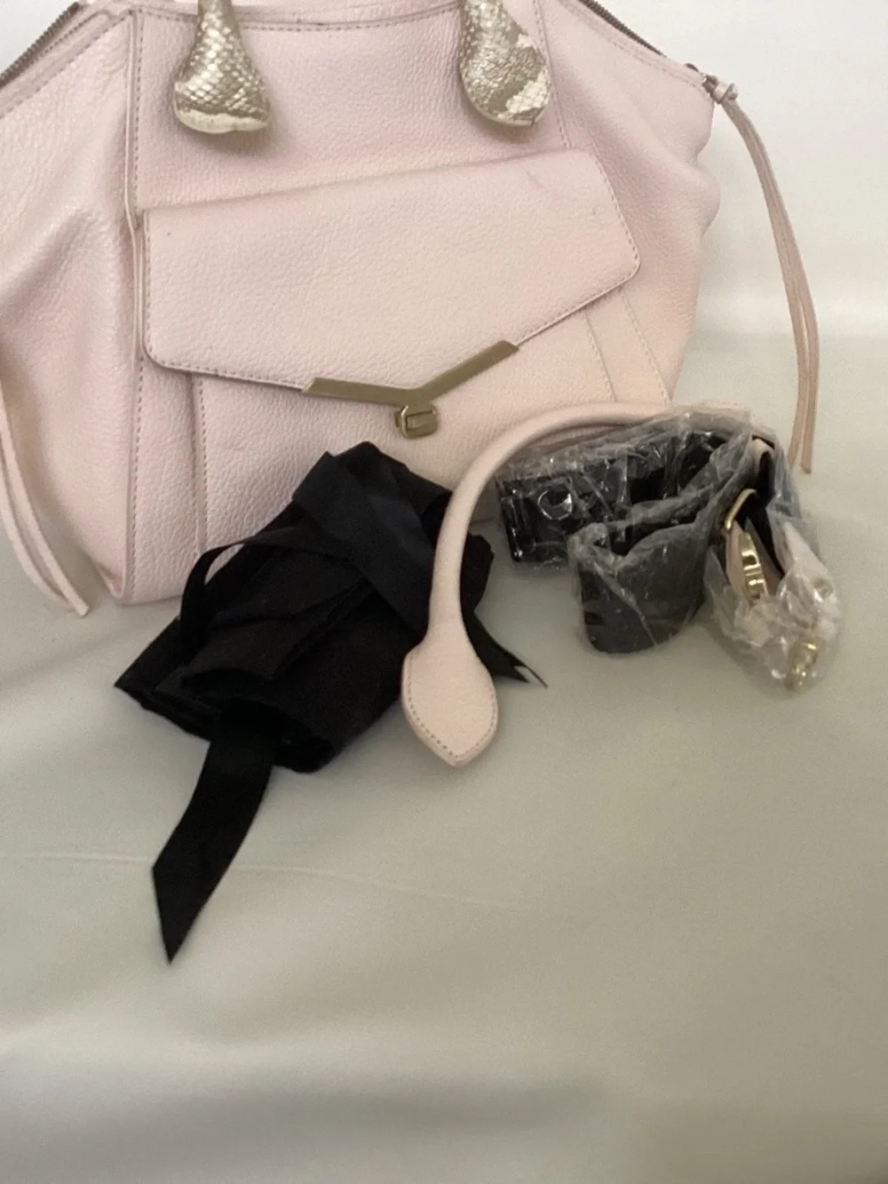 Botkier lightly used